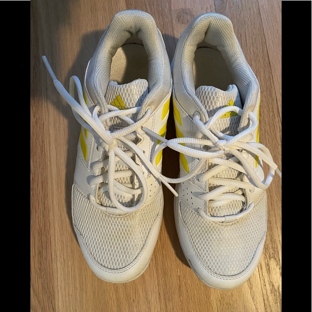 Women’s Adidas tennis shoe size 7.5 - Picture 10 of 11